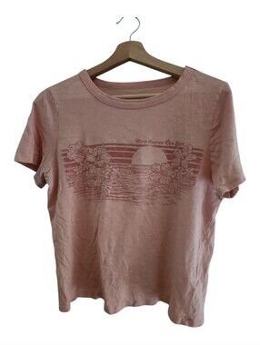 Old Navy Women’s Pink Graphic Crewneck Tee - Floral Sunset